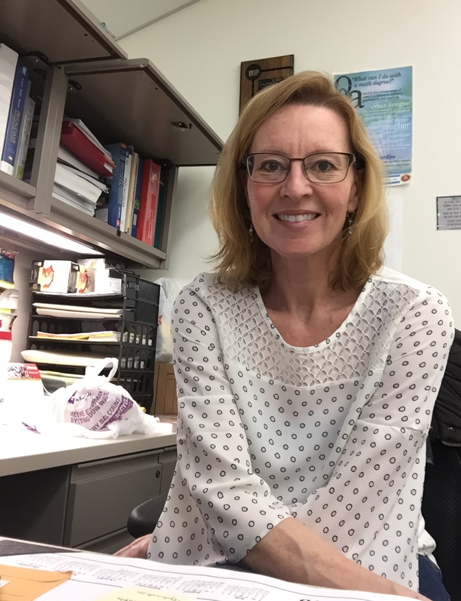 Professor Mindy Wey